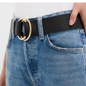 “Rachel Zoe Curateur Exclusive Black Pebbled O-Ring Belt – Gold Hardware – ~50”